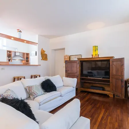 Apartment Brera 27 Milan